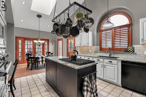 202 Abbey Glen Ln, Weldon Spring, MO 63304 photo 15