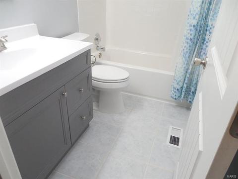 1214 Holgate Dr, Manchester, MO 63011 photo 13