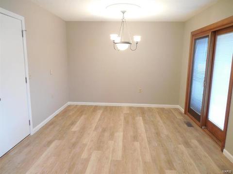 1214 Holgate Dr, Manchester, MO 63011 photo 6