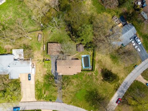 270 Sunset Dr, Ballwin, MO 63011 photo 4