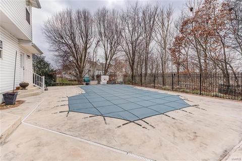 577 Castle Ridge Dr, Ballwin, MO 63021 photo 30