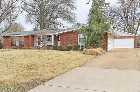 15264 Clayton Rd, Ballwin, MO 63011 photo 2