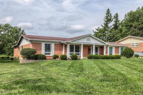 426 Coronado, Ballwin, MO 63011 photo 3