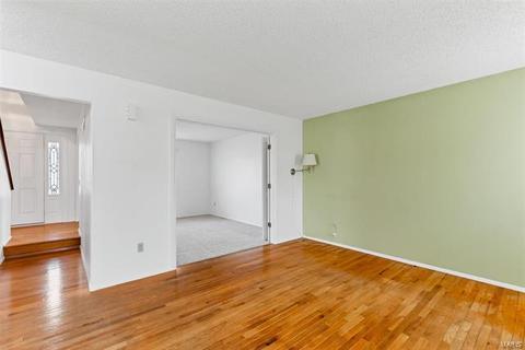 889 Braquewood Dr, Manchester, MO 63021 photo 12