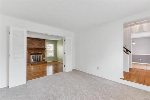 889 Braquewood Dr, Manchester, MO 63021 photo 6