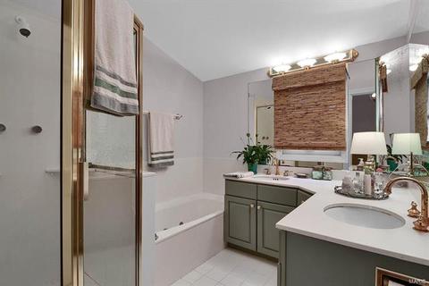 6 Hanley Downs, Saint Louis, MO 63117 photo 19