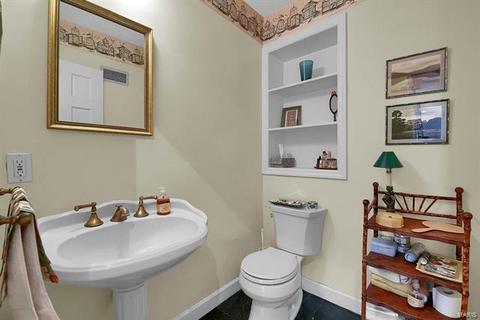 6 Hanley Downs, Saint Louis, MO 63117 photo 13