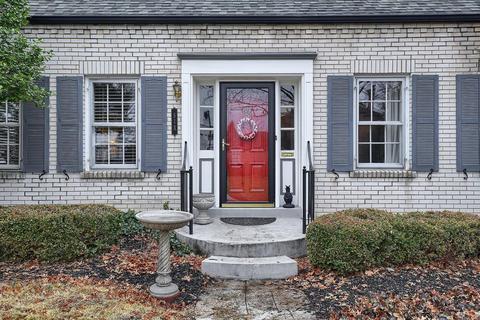 6 Hanley Downs, Saint Louis, MO 63117 photo 2
