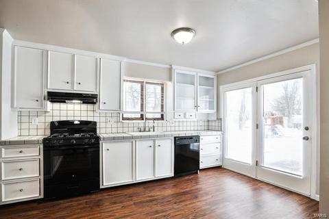 10 W Crestview Dr, O'fallon, MO 63366 photo 7