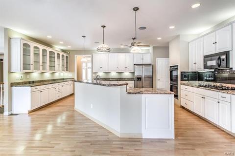1433 Powder Dr, O'fallon, MO 63366 photo 9