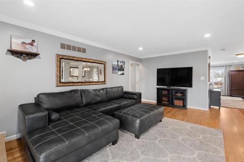 1005 Summer Tree Dr, Ballwin, MO 63011 photo 11