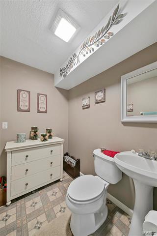 106 Elk Run Dr, Eureka, MO 63025 photo 14