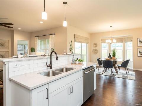 426 Dusty Brook Dr, O'fallon, MO 63366 photo 5