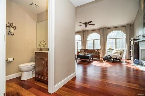 5 Waldens Pne, Ballwin, MO 63011 photo 5