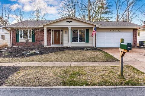 540 Ballwood Dr, Ballwin, MO 63021 photo 1