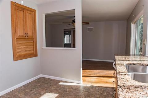 540 Ballwood Dr, Ballwin, MO 63021 photo 10
