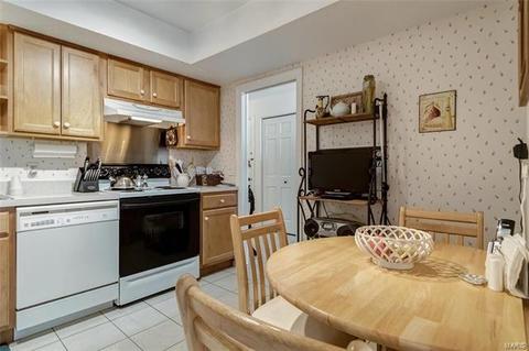 917 Claytonbrook Dr #3, Ballwin, MO 63011 photo 12