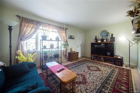 212 Ballwin Ave, Ballwin, MO 63021 photo 4