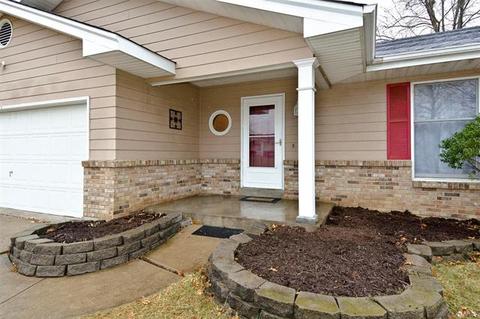 4 Blueberry Ct, O'fallon, MO 63366 photo 3