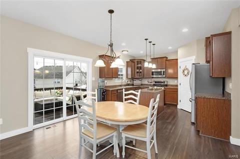 809 Ashton Way Cir, Eureka, MO 63025 photo 9