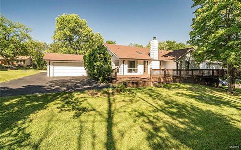 556 Hickory View Ln, Ballwin, MO 63011 photo 32