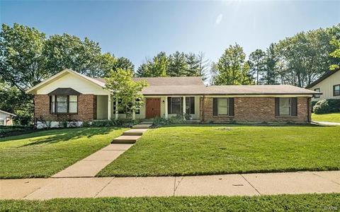 556 Hickory View Ln, Ballwin, MO 63011 photo 1