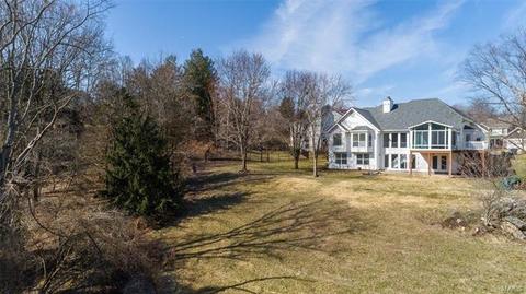 307 Marsten Ct, Ballwin, MO 63021 photo 7