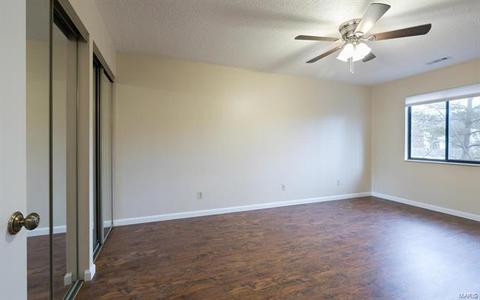 1311 Prospect Village Ln #E, Ballwin, MO 63021 photo 10