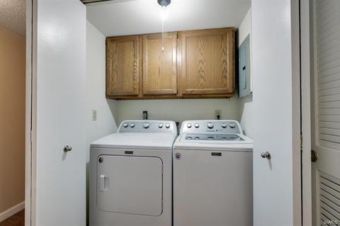 1311 Prospect Village Ln #E, Ballwin, MO 63021 photo 15