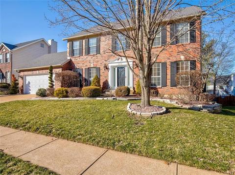 379 Arbor Gln, Ballwin, MO 63021 photo 7