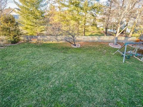 379 Arbor Gln, Ballwin, MO 63021 photo 49