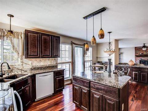 379 Arbor Gln, Ballwin, MO 63021 photo 27