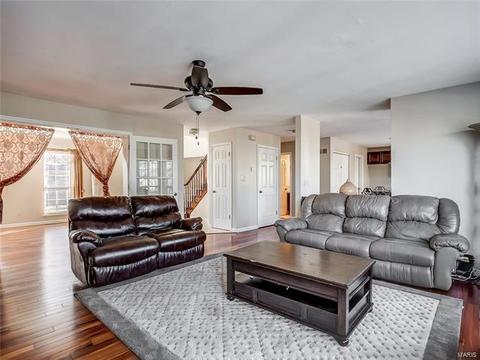 379 Arbor Gln, Ballwin, MO 63021 photo 20