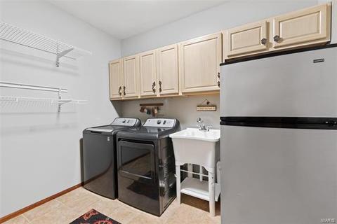 5587 Hennsley Cir, Weldon Spring, MO 63304 photo 16