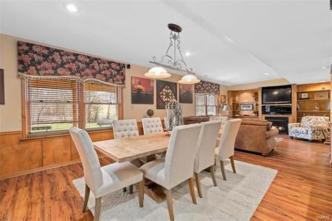 5587 Hennsley Cir, Weldon Spring, MO 63304 photo 32