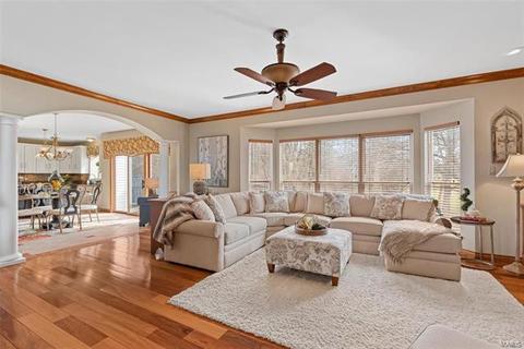 5587 Hennsley Cir, Weldon Spring, MO 63304 photo 20