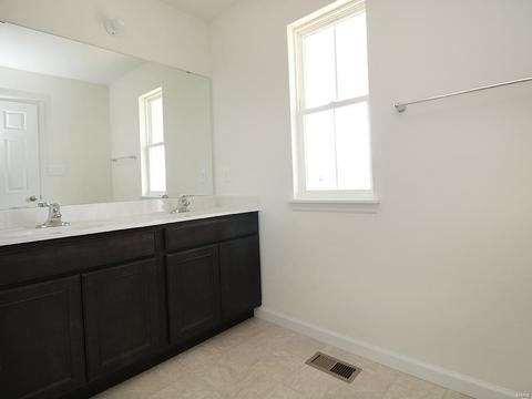 3402 Broad St, Saint Charles, MO 63301 photo 8