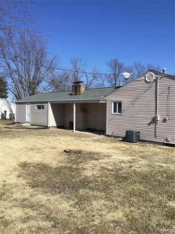 705 Highland Dr, O'fallon, MO 63366 photo 5