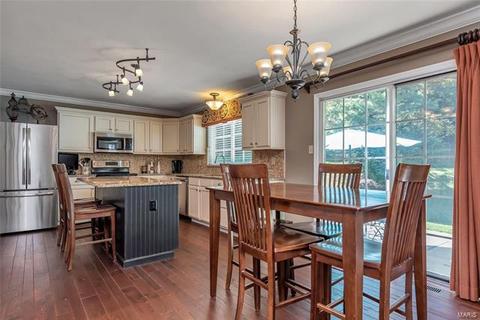 418 Leicester Square Dr, Ballwin, MO 63021 photo 11