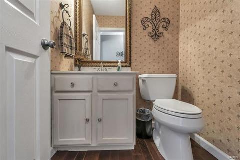 418 Leicester Square Dr, Ballwin, MO 63021 photo 18