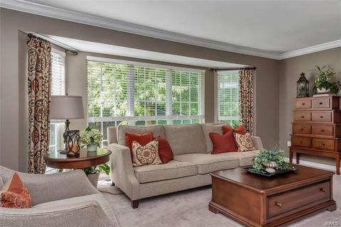 418 Leicester Square Dr, Ballwin, MO 63021 photo 10