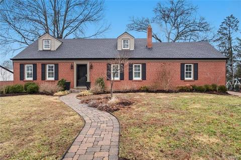 4 Middlesex Dr, Saint Louis, MO 63144 photo 1