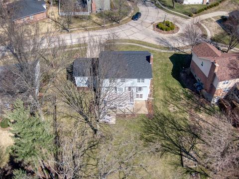 326 Quinnmore Dr, Ballwin, MO 63011 photo 2