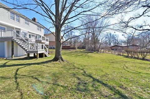 326 Quinnmore Dr, Ballwin, MO 63011 photo 37