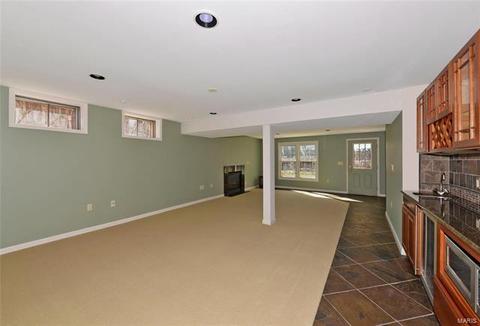326 Quinnmore Dr, Ballwin, MO 63011 photo 30
