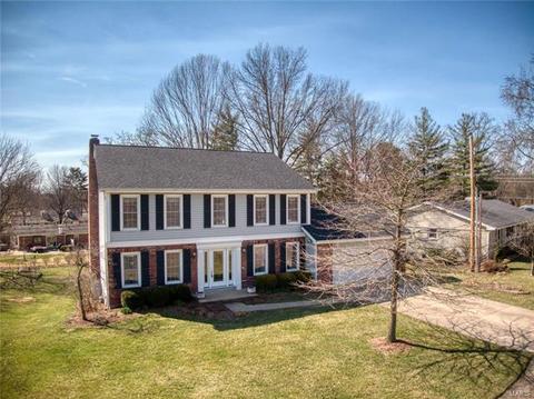 326 Quinnmore Dr, Ballwin, MO 63011 photo 1