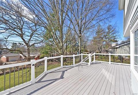 326 Quinnmore Dr, Ballwin, MO 63011 photo 32