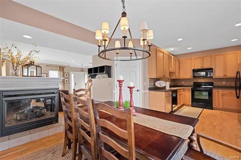 529 Copper Meadows Ln, O'fallon, MO 63368 photo 8