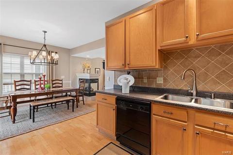 529 Copper Meadows Ln, O'fallon, MO 63368 photo 7