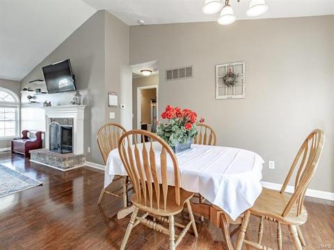 4 Tomahawk Ct, O'fallon, MO 63366 photo 9